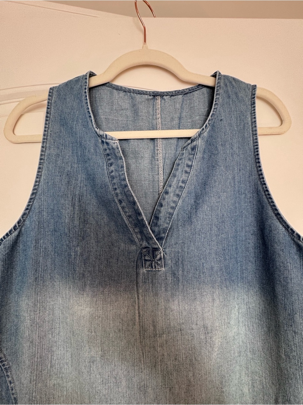 NWT Cupshe Sleeveless Blue Denim Tunic Dress - Medium - Picture 4 of 5